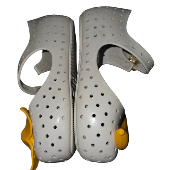 Mini Melissa Shoes - Picture 2 of 8